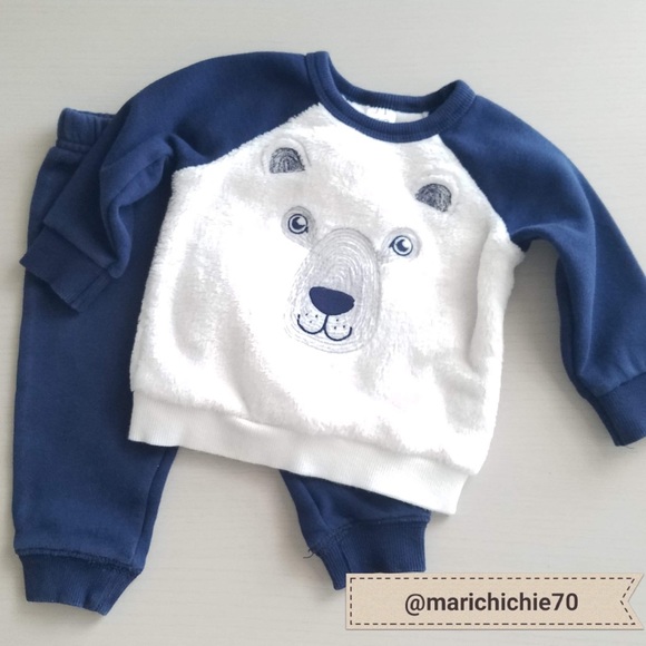 Carter’s Baby Joggers Set - Picture 1 of 4